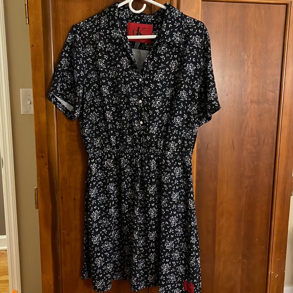 Calvin Klein - navy floral pull over summer dress